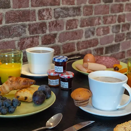 Domaine De La Courbe 3* Le Lude