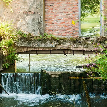 Hotel Domaine De La Courbe 3*