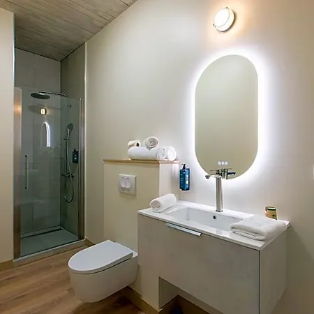 Domaine De La Courbe Hotel 3*