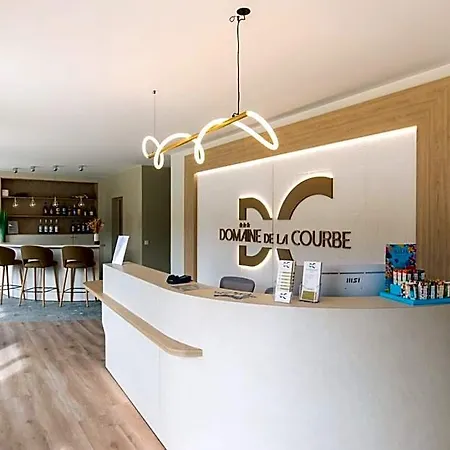 Domaine De La Courbe Hotel Le Lude