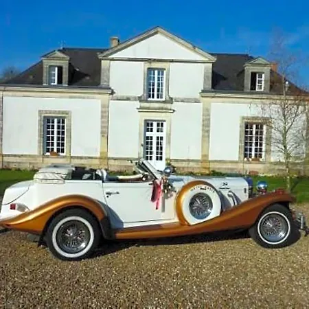 Domaine De La Courbe Hotel 3*