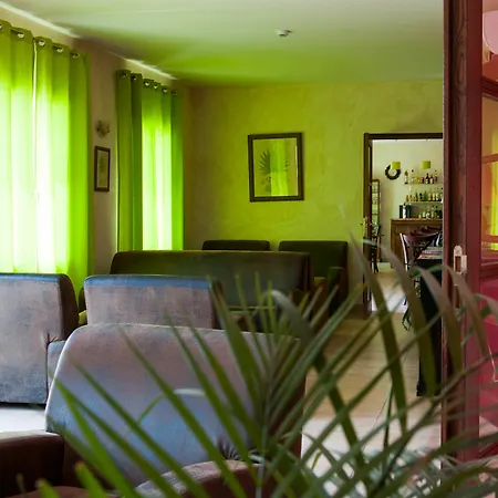 Domaine De La Courbe Hotel 3*