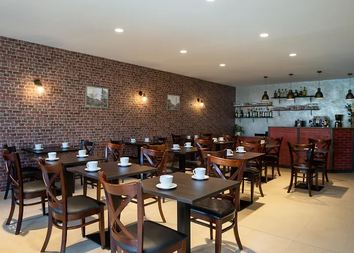 Domaine De La Courbe Hotel Le Lude