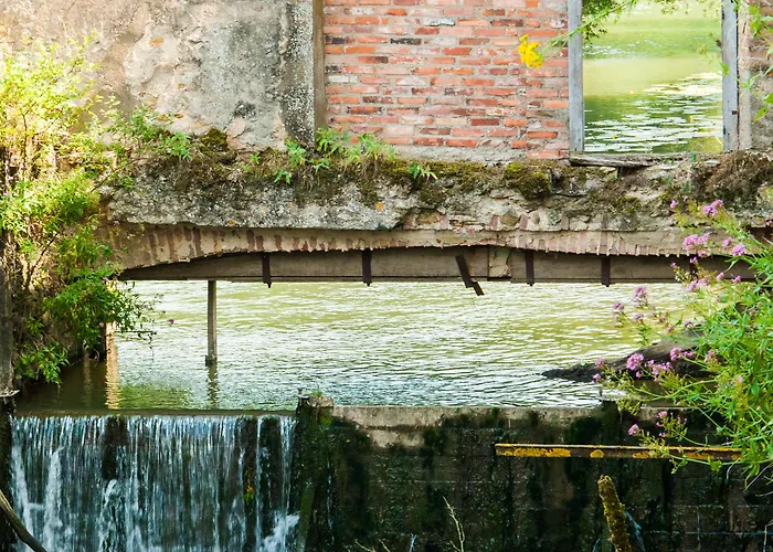 Hotel Domaine De La Courbe 3*