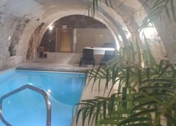 Domaine De La Courbe Le Lude