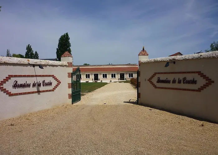 Hotel Domaine De La Courbe Le Lude