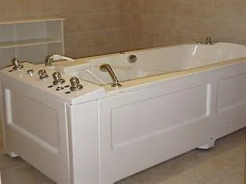 Hotel Domaine De La Courbe Le Lude