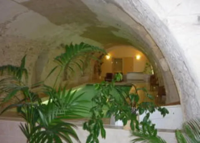 Domaine De La Courbe Hotel 3*